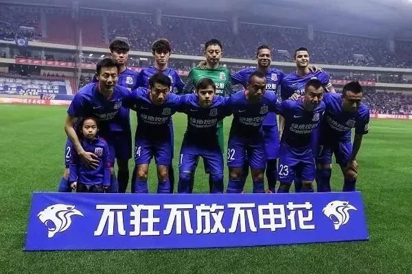 微博杯WBG击败BLG夺冠，小虎灯皇力挽狂澜，老板请客吃饭！