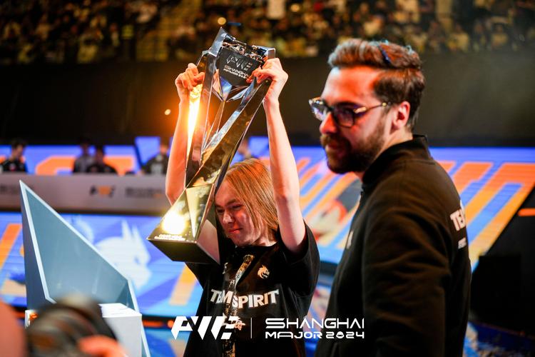 专访BLG.ELK：季后赛目标1穿5创LPL纪录！2025想在中国主场夺冠