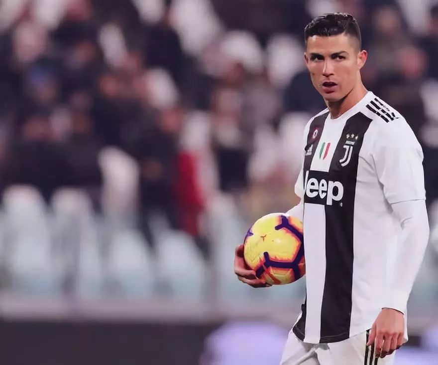 WBG发布定妆照花絮：2025全新赛季，志战新篇