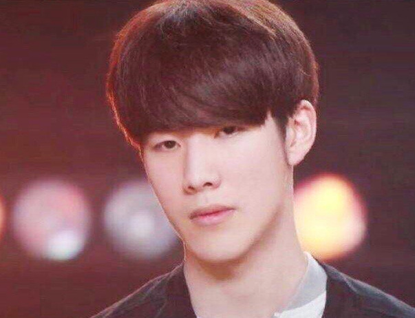 Invictus Gaming 在 LPL 第二分裂 2025 中巩固小组前三名的位置