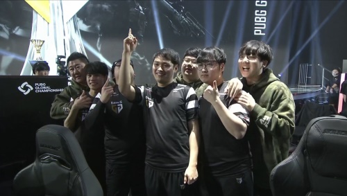 LPL第一周趣味数据：Tarzan单局伤害885是LPL打野单场伤害第三低